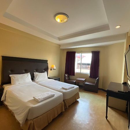 Roma Hotel Хон Каен Экстерьер фото