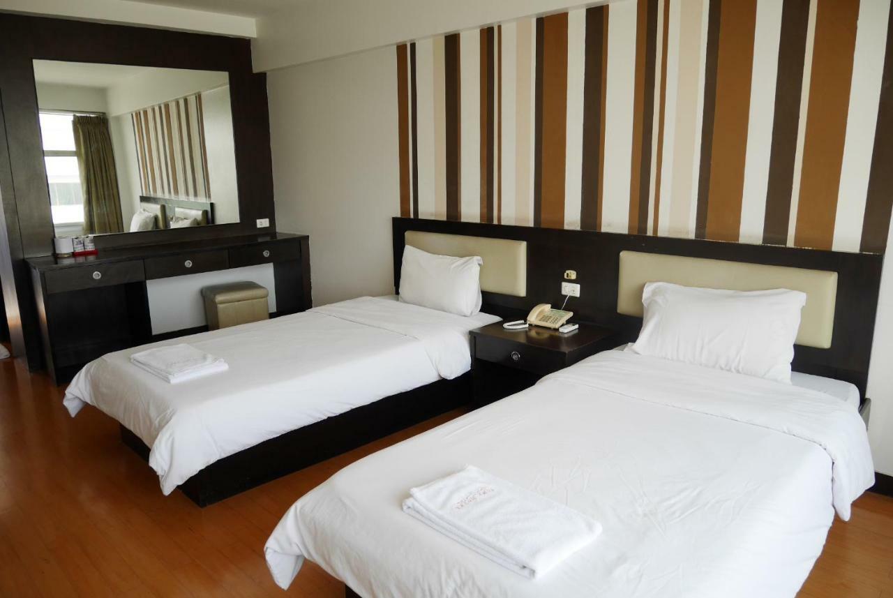 Roma Hotel Хон Каен Экстерьер фото